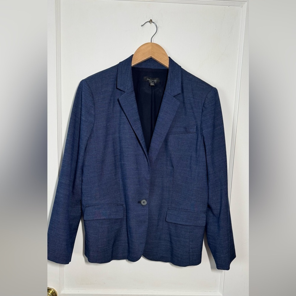 Ann Taylor Women's Navy Blazer